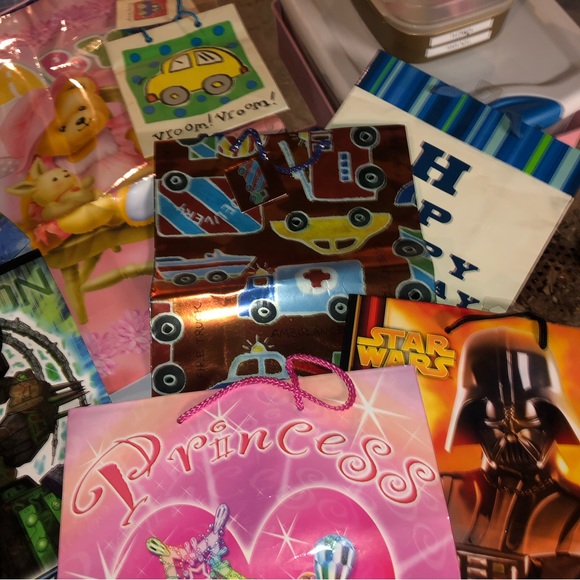 Bundle of assorted gift bags - Picture 4 of 7